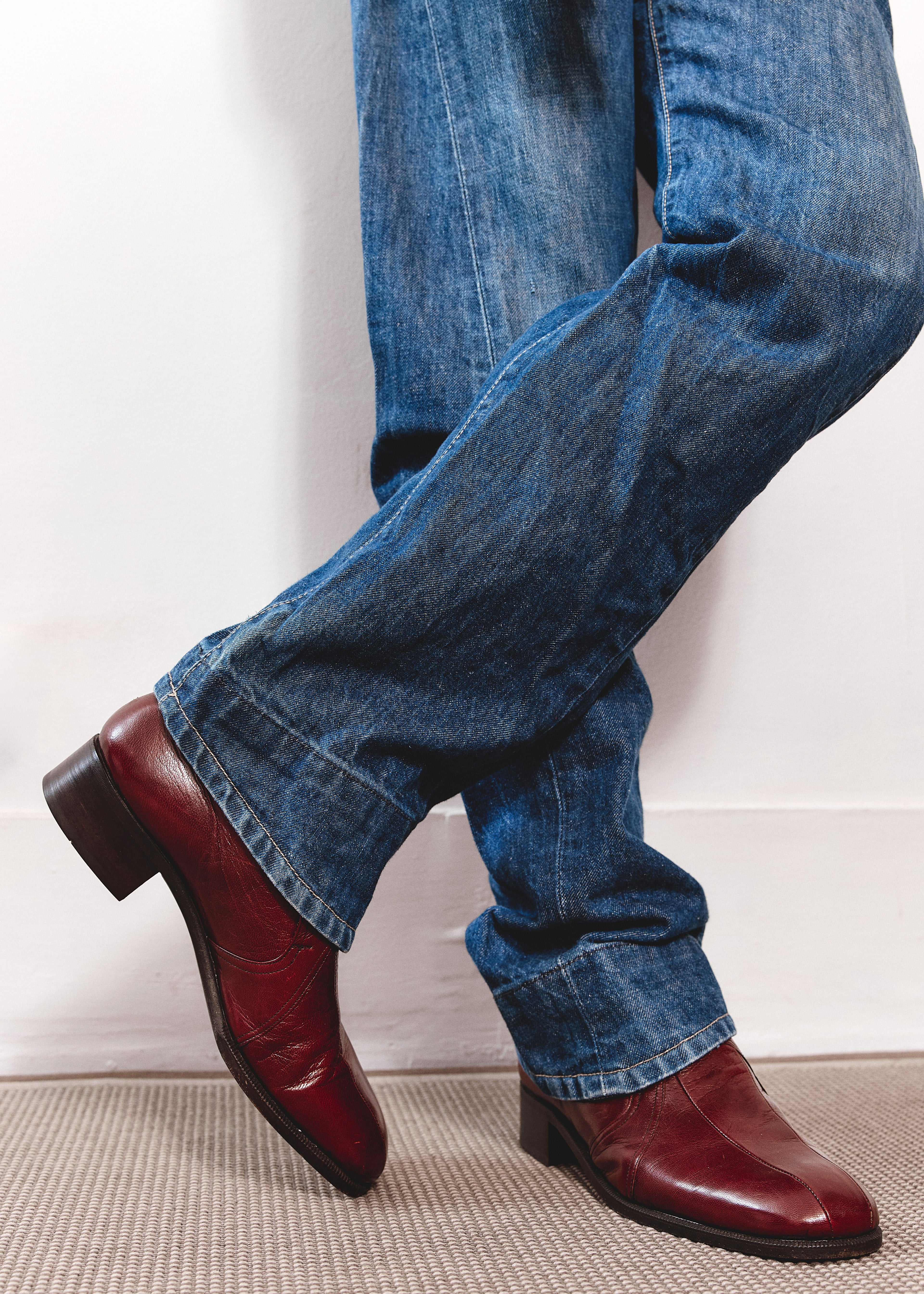 Engineered Levis 32 x 30 - Mid Wash