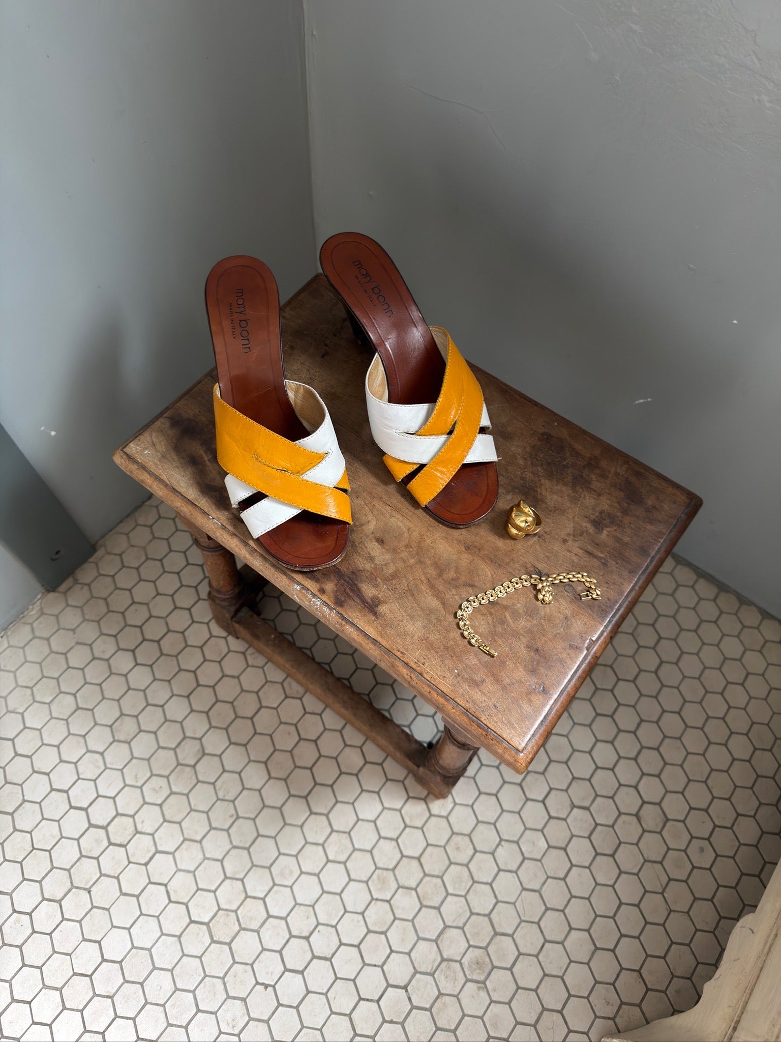 Mary Bonn Heels - Yellow/White