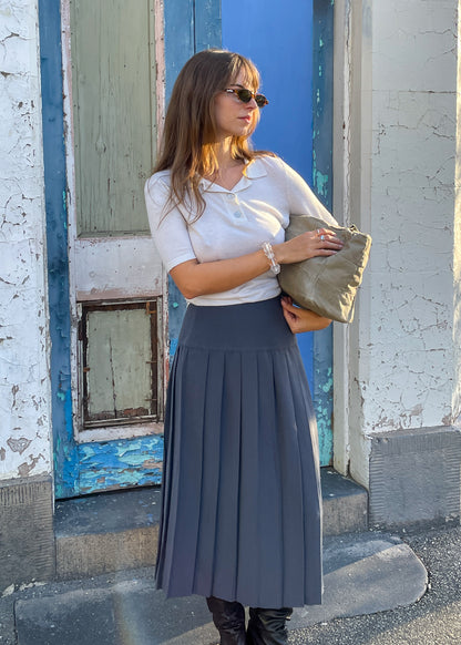 vintage 80s drop waist pleated skirt grey. front outside.