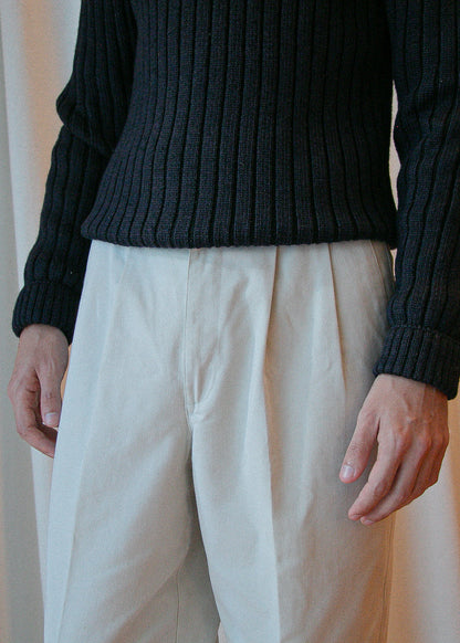 vintage cream pants. detail front.