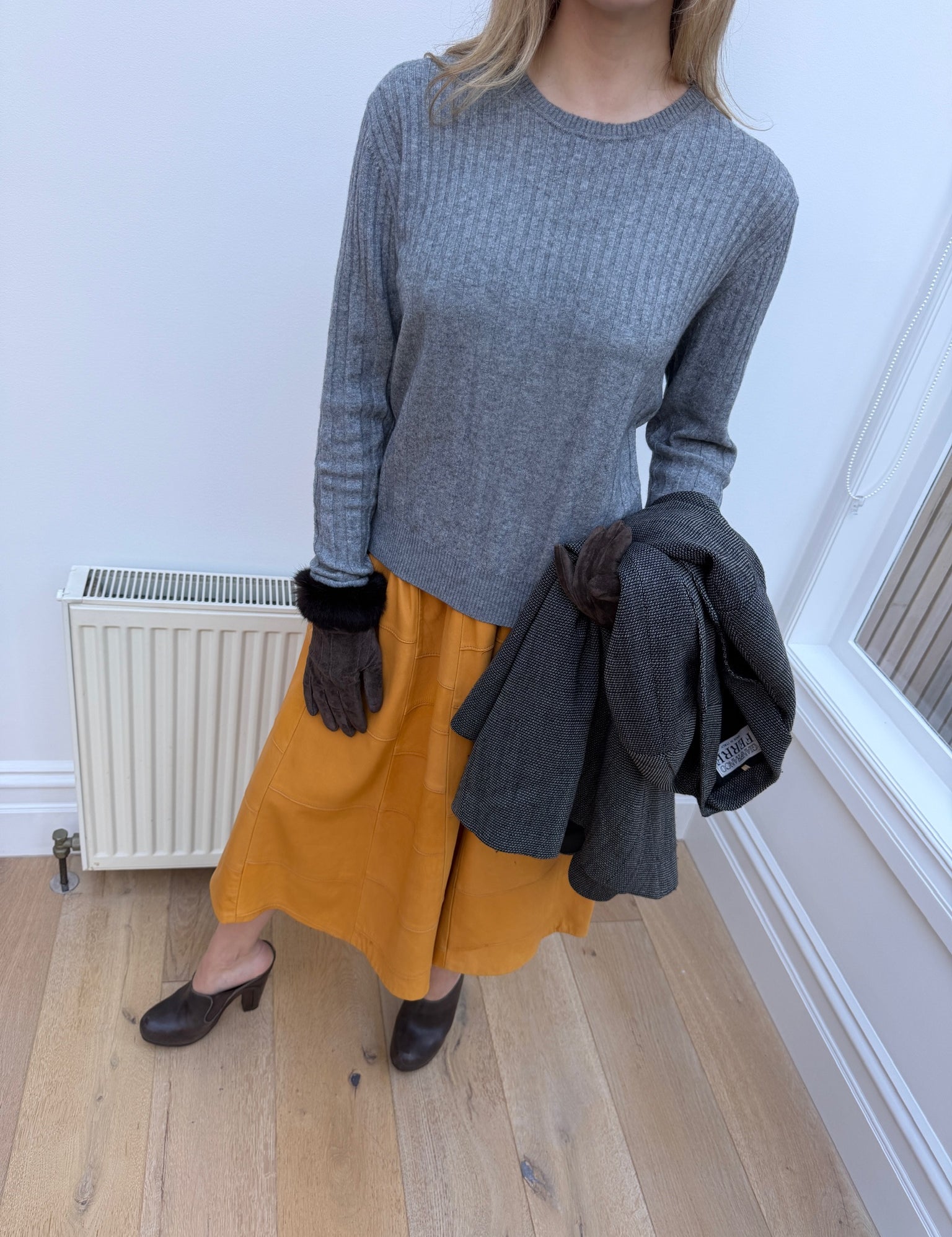 Condura Suede Gloves