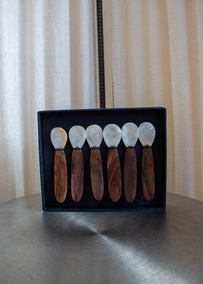 6 x Shell and Wood Spoons